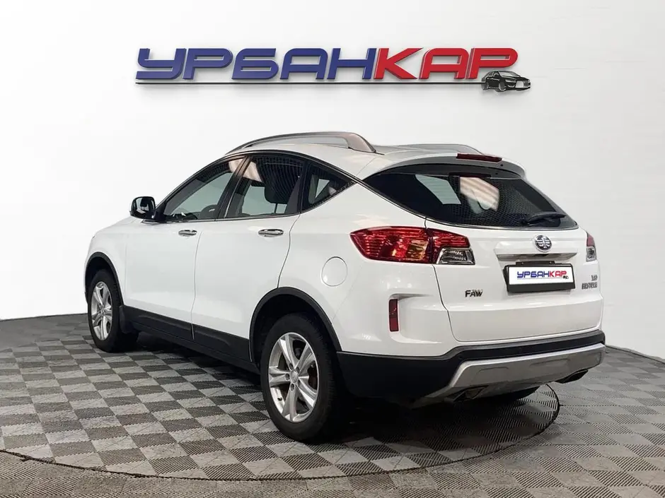 FAW Besturn X80, 2017 г.