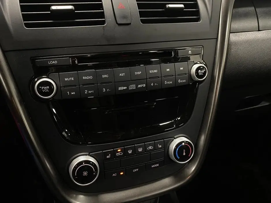 FAW Besturn X80, 2017 г.