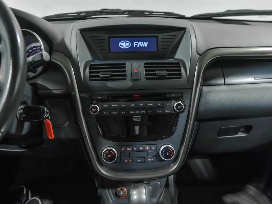 FAW Besturn X80, 2017 г.