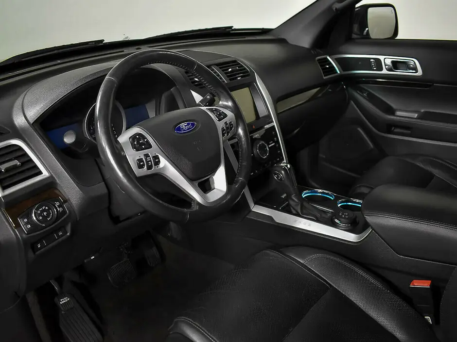 Ford Explorer, 2012 г.
