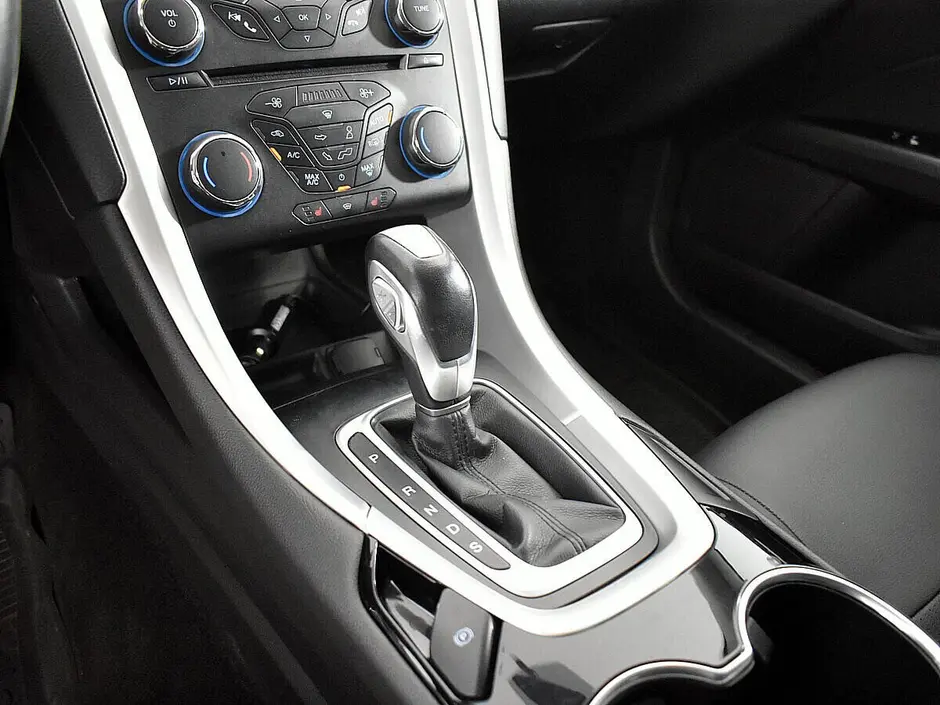 Ford Mondeo, 2015 г.