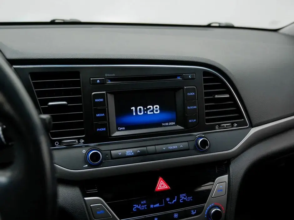 Hyundai Elantra, 2017 г.