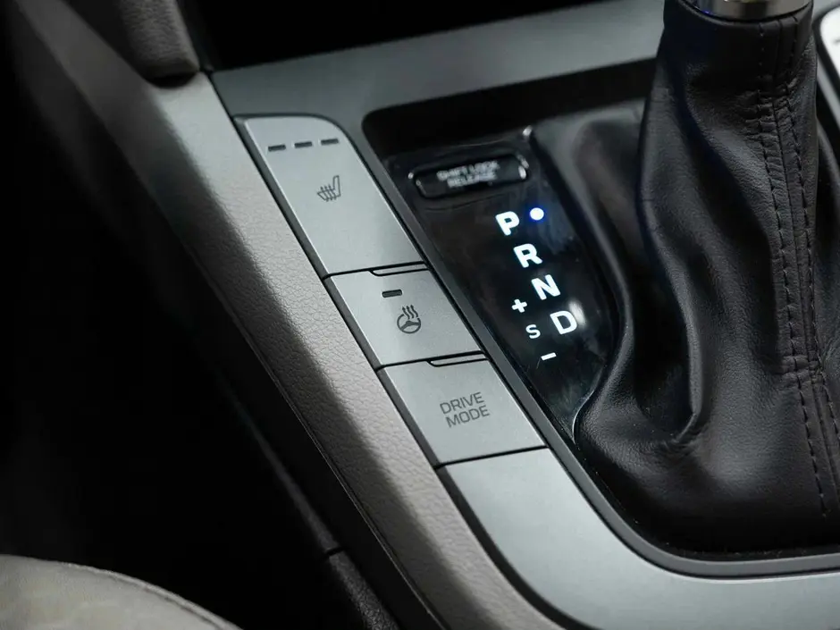 Hyundai Elantra, 2020 г.