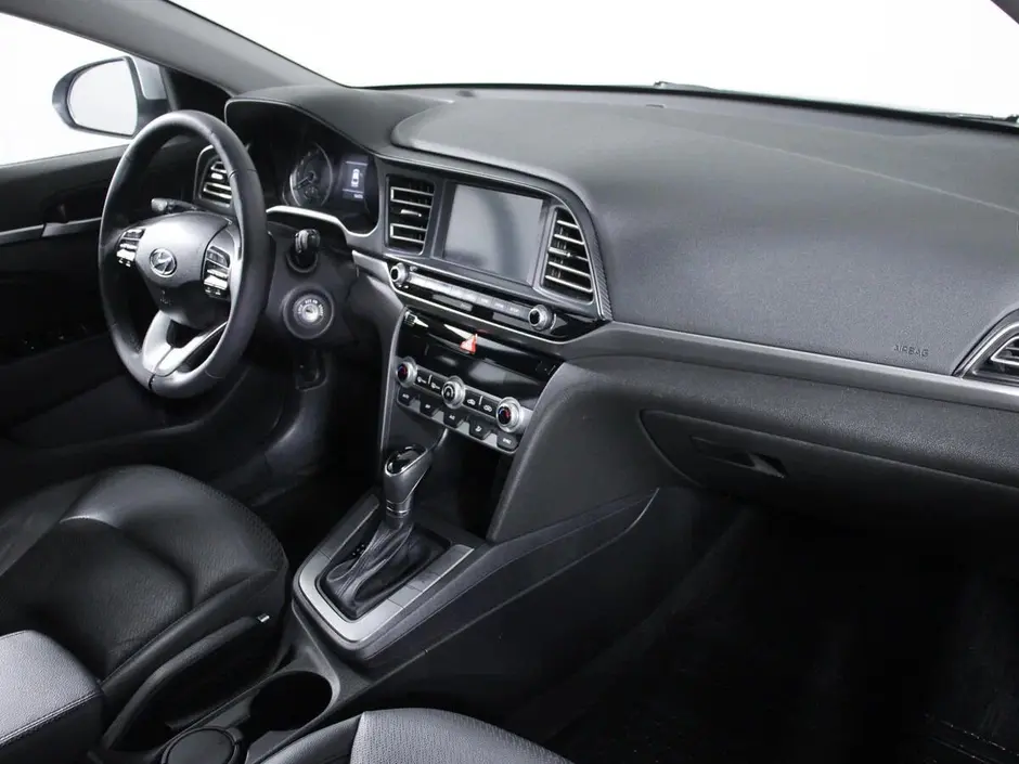 Hyundai Elantra, 2020 г.