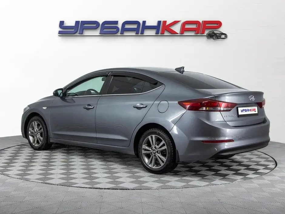 Hyundai Elantra, 2018 г.