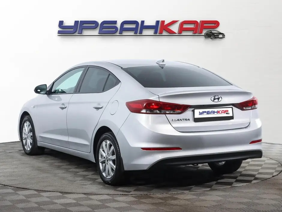Hyundai Elantra, 2017 г.