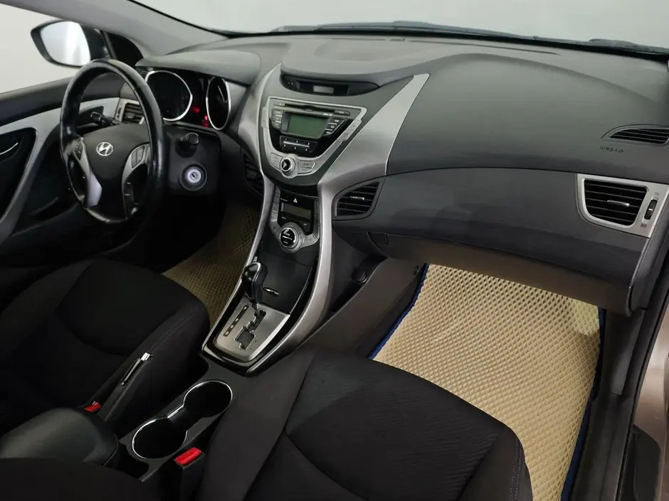 Hyundai Elantra, 2012 г.