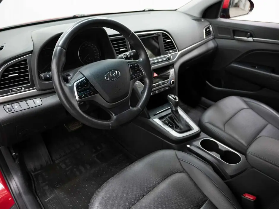 Hyundai Elantra, 2017 г.