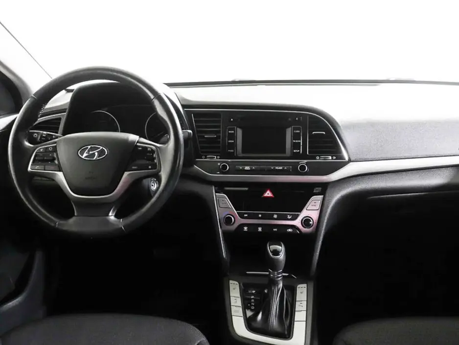 Hyundai Elantra, 2018 г.