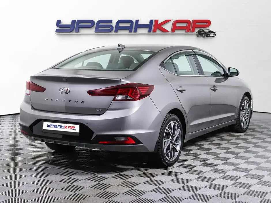Hyundai Elantra, 2019 г.