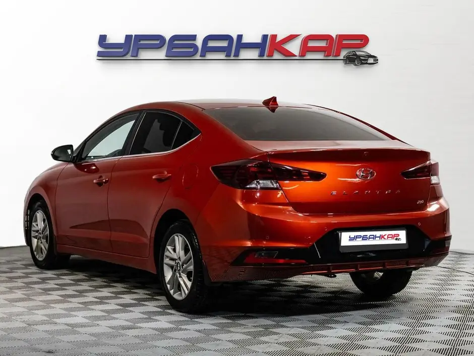 Hyundai Elantra, 2019 г.