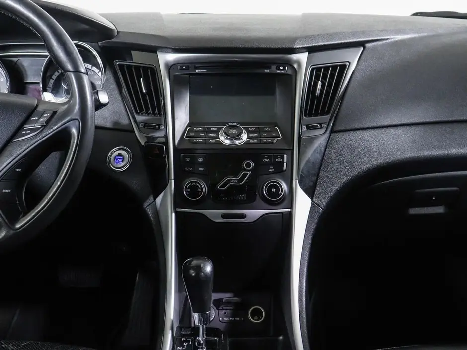 Hyundai Sonata, 2011 г.