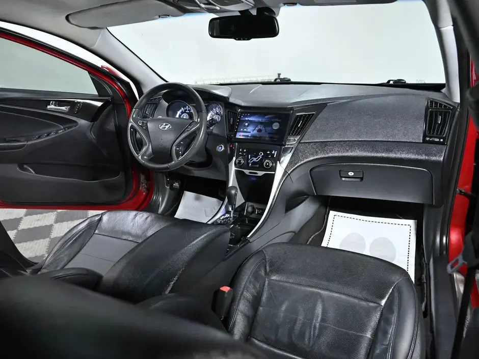 Hyundai Sonata, 2011 г.