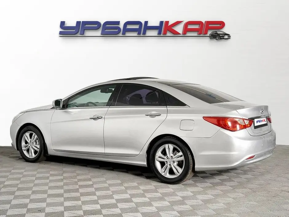 Hyundai Sonata, 2011 г.