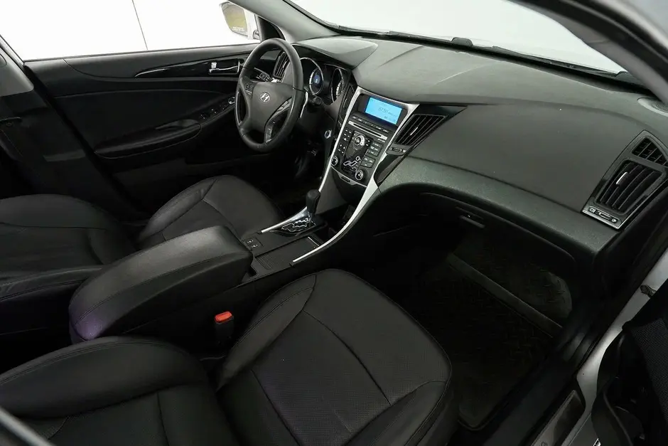 Hyundai Sonata, 2011 г.