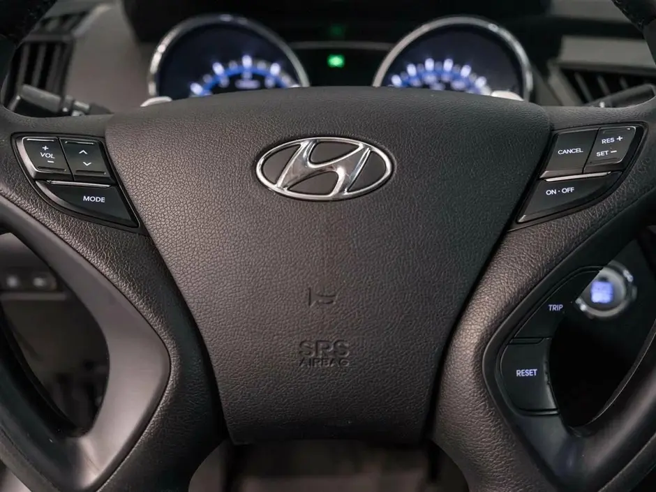 Hyundai Sonata, 2011 г.