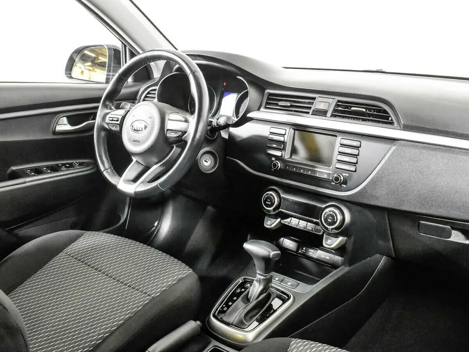 Kia Rio X-Line, 2018 г.