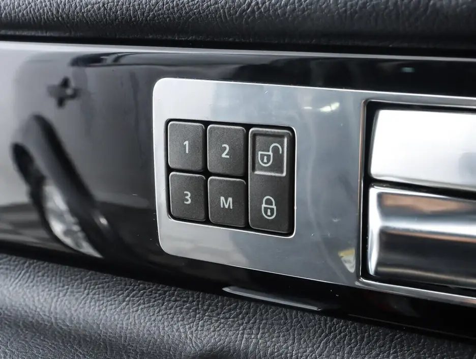 Land Rover Discovery, 2012 г.