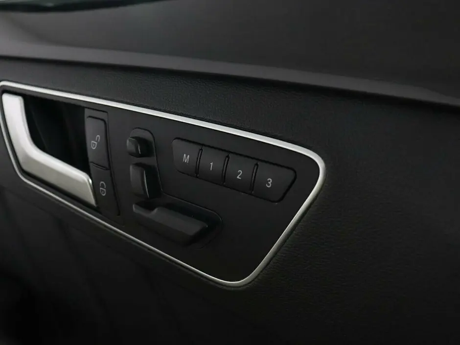 Mercedes-Benz E-Класс, 2011 г.