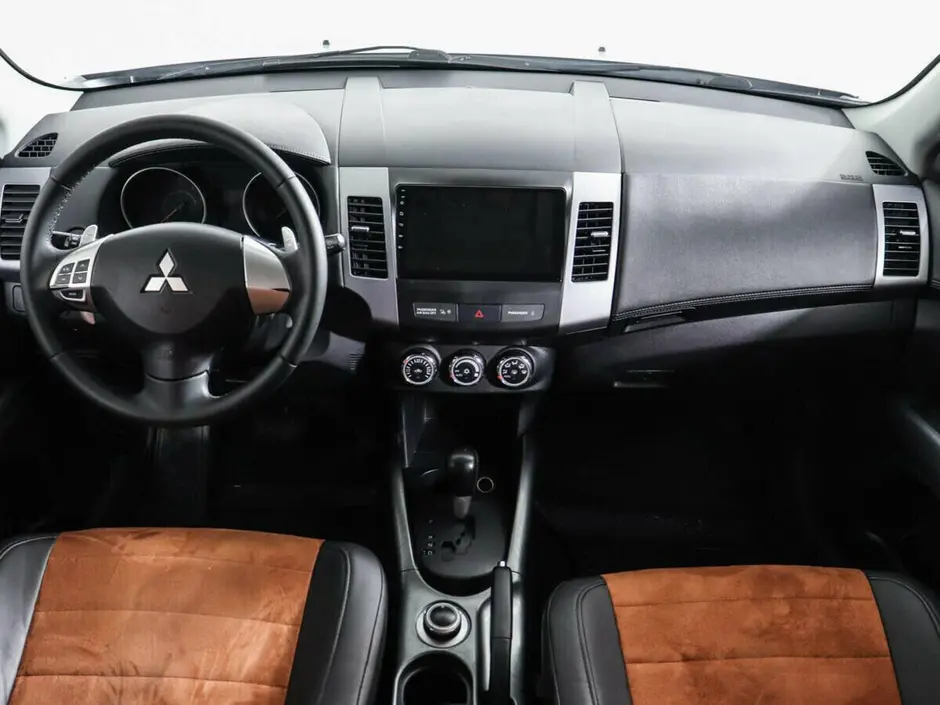 Mitsubishi Outlander, 2011 г.