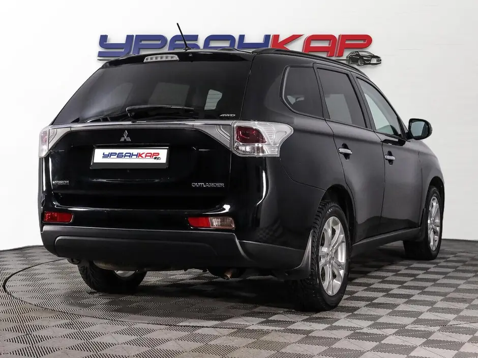 Mitsubishi Outlander, 2015 г.