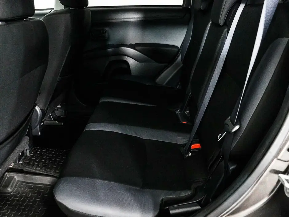 Mitsubishi Outlander, 2010 г.