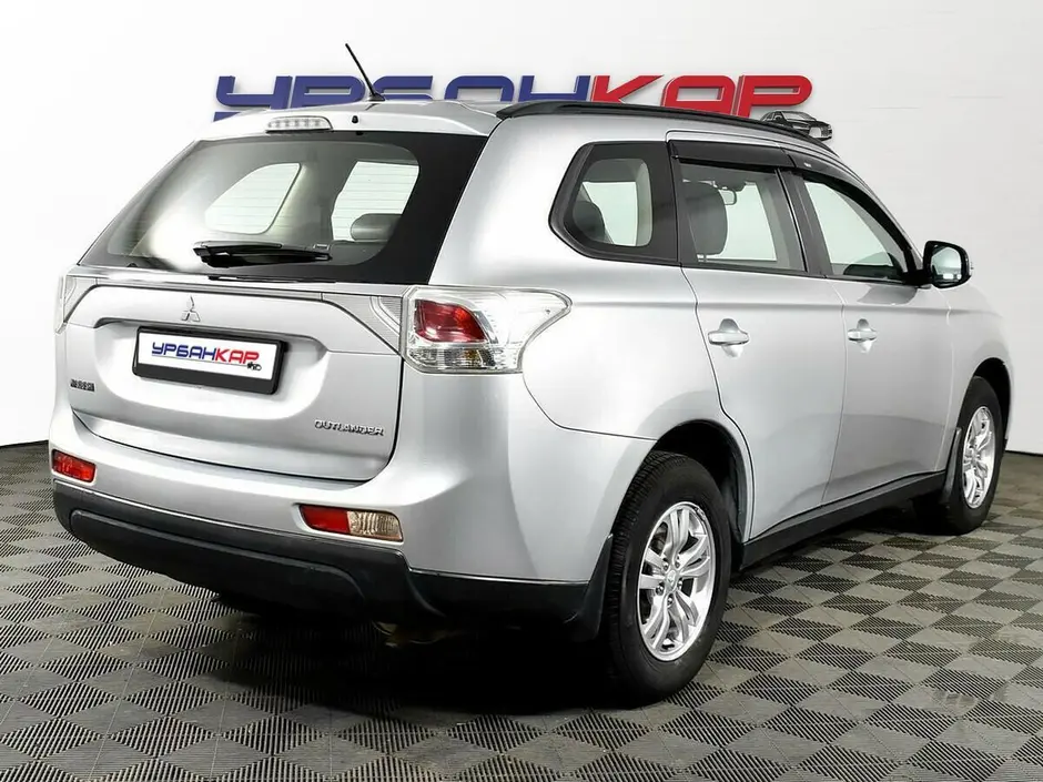 Mitsubishi Outlander, 2012 г.