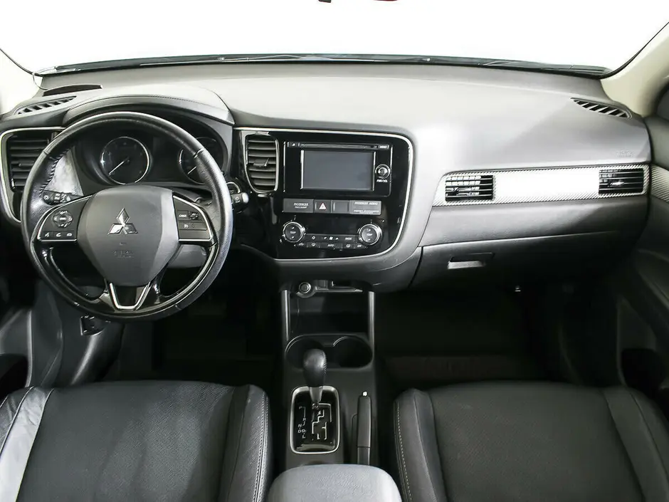 Mitsubishi Outlander, 2016 г.