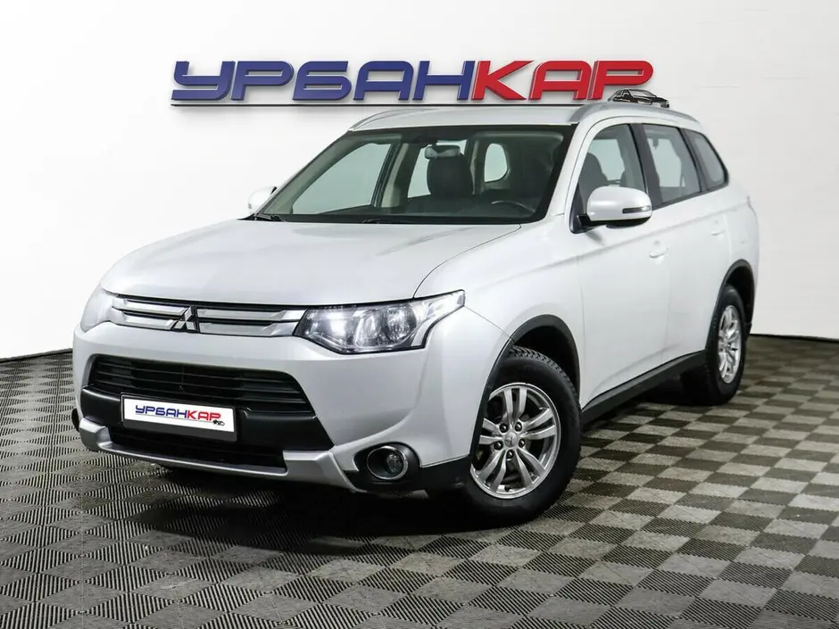 Mitsubishi Outlander, 2014 г.