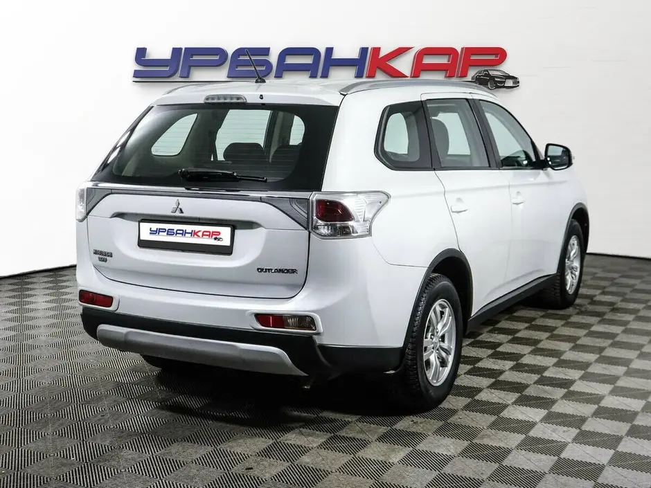 Mitsubishi Outlander, 2014 г.