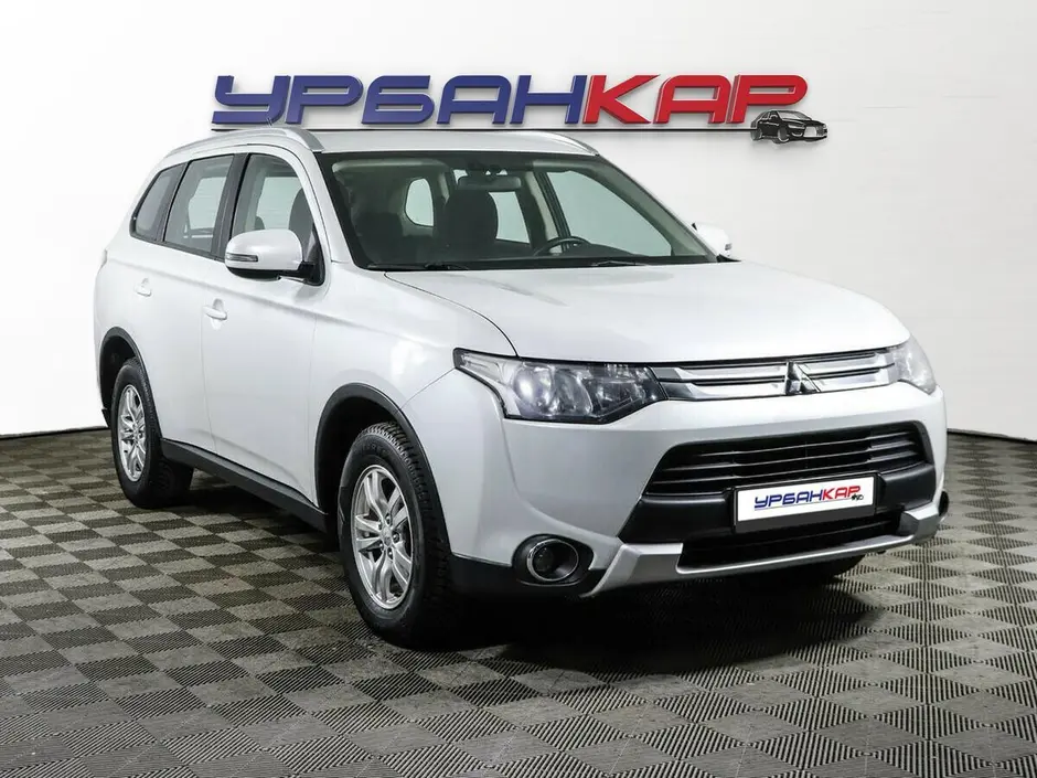 Mitsubishi Outlander, 2014 г.