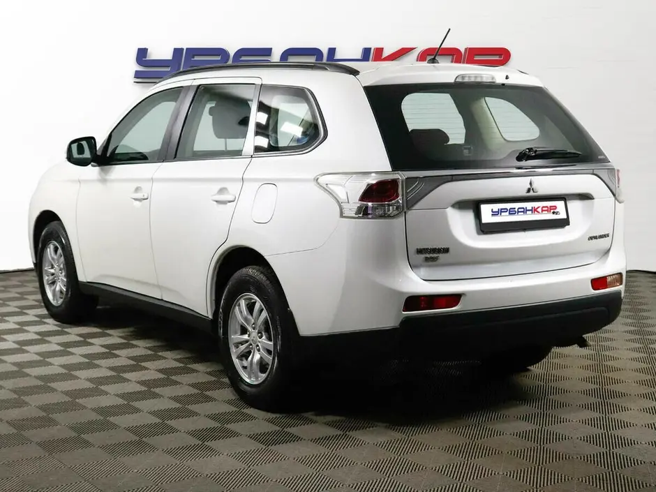 Mitsubishi Outlander, 2013 г.