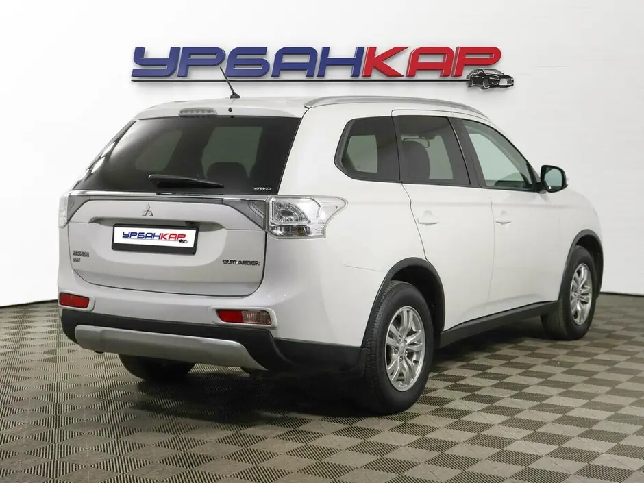 Mitsubishi Outlander, 2014 г.