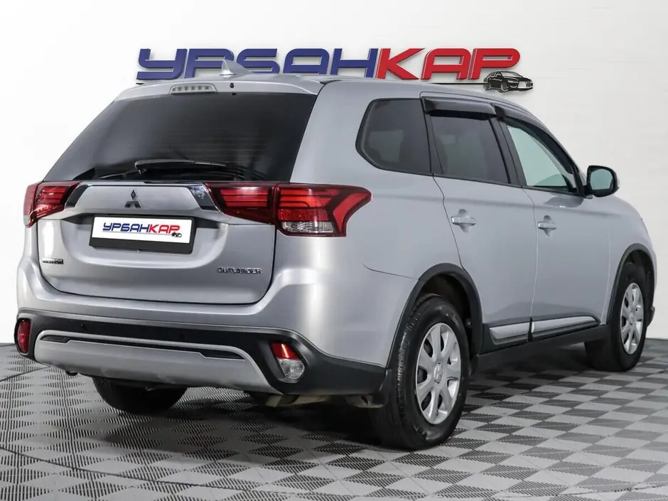 Mitsubishi Outlander, 2019 г.