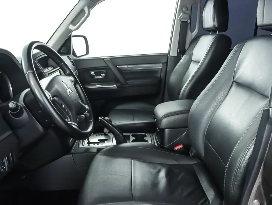 Mitsubishi Pajero, 2011 г.