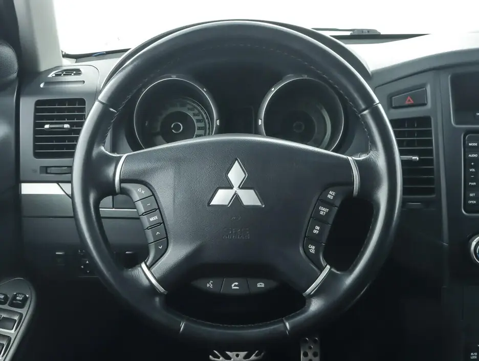 Mitsubishi Pajero, 2011 г.