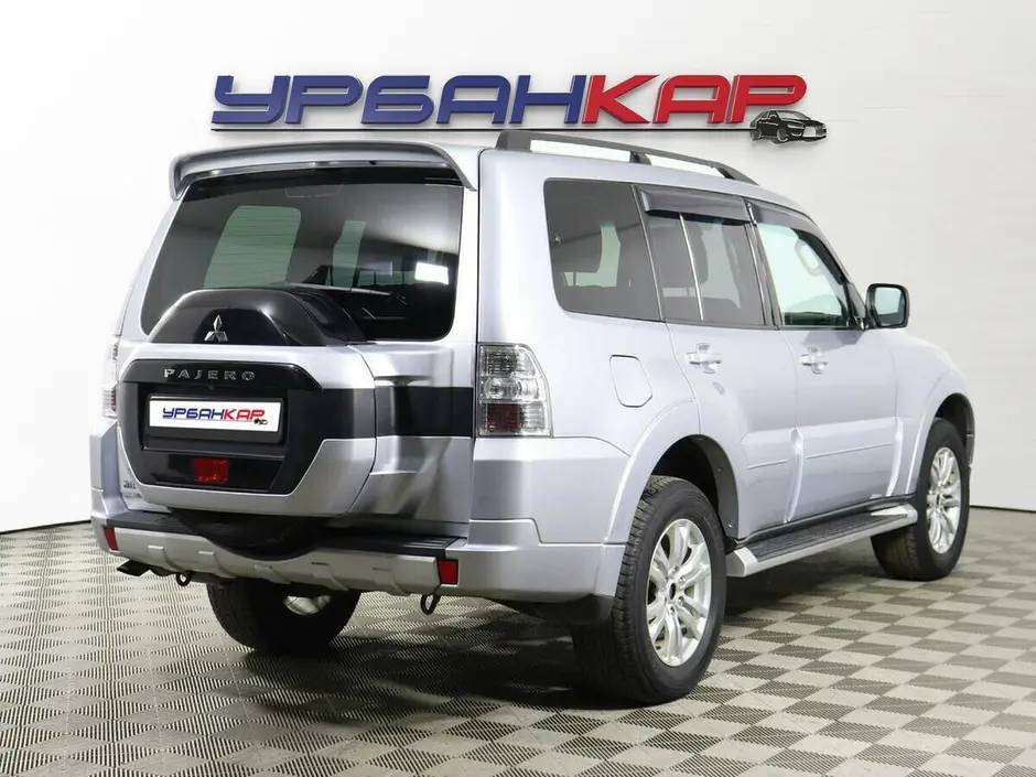 Mitsubishi Pajero, 2015 г.