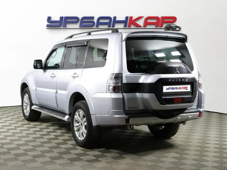 Mitsubishi Pajero, 2015 г.