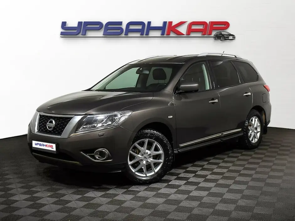 Nissan Pathfinder, 2015 г.