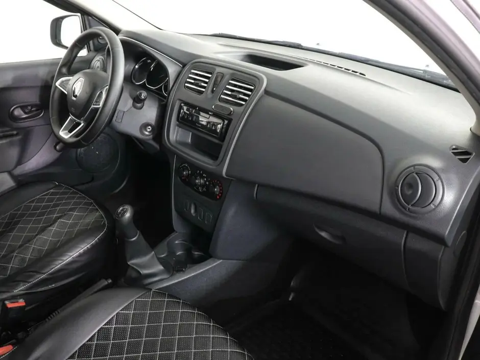 Renault Logan, 2019 г.