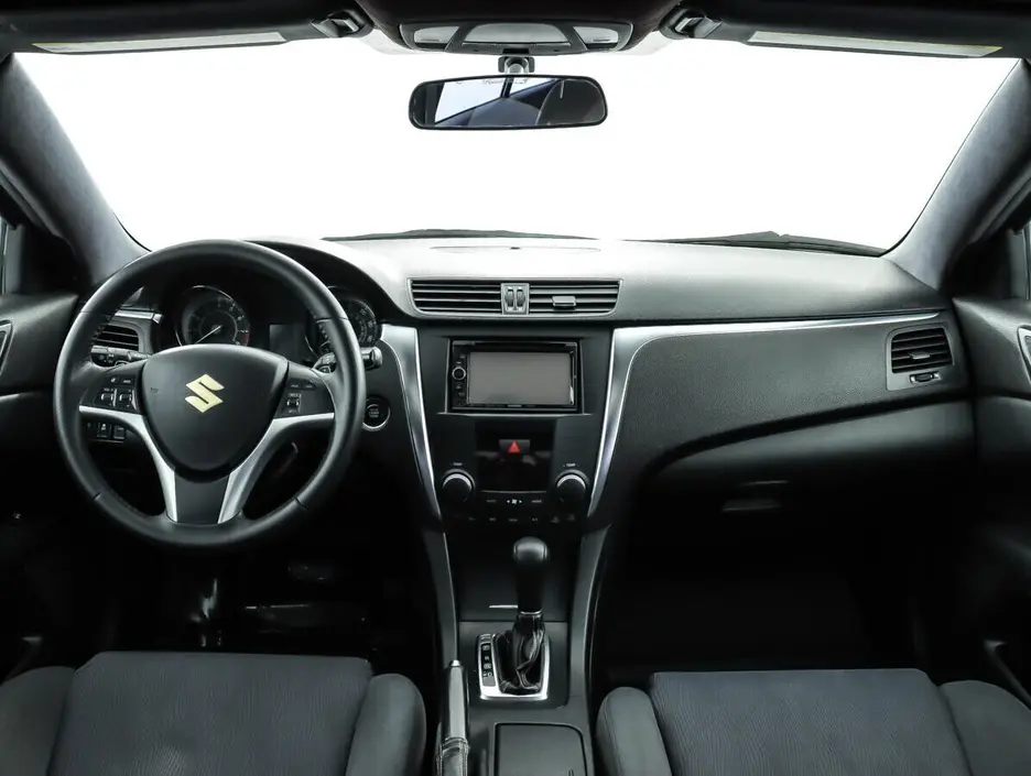 Suzuki Kizashi, 2011 г.