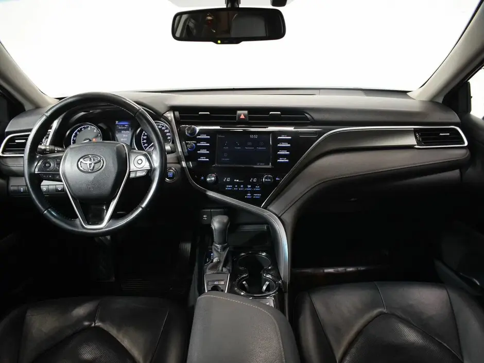 Toyota Camry, 2018 г.