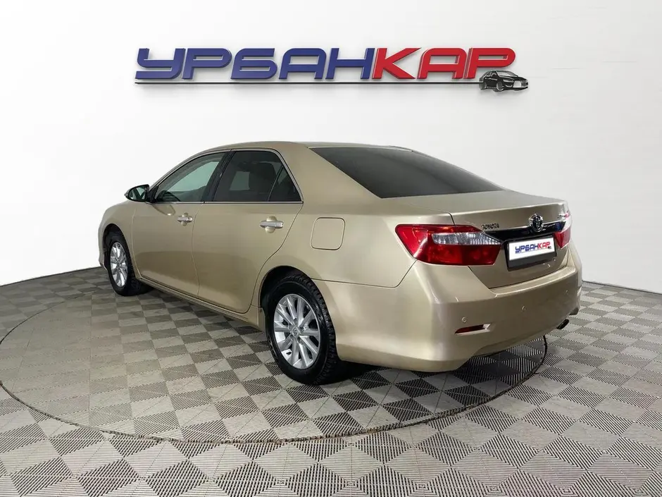Toyota Camry, 2012 г.