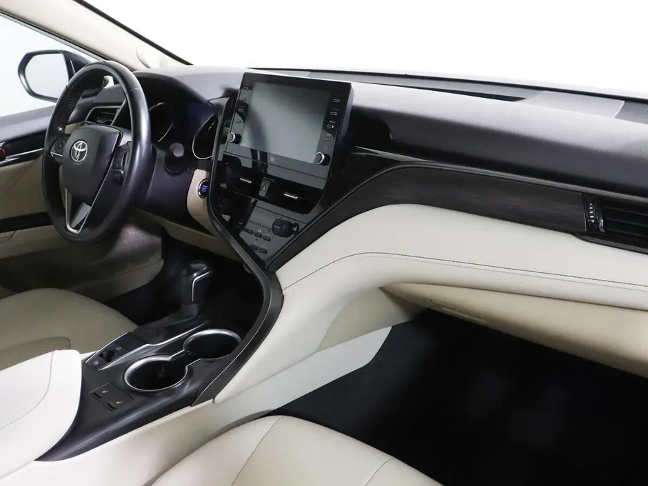 Toyota Camry, 2021 г.