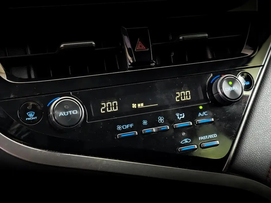 Toyota Camry, 2021 г.