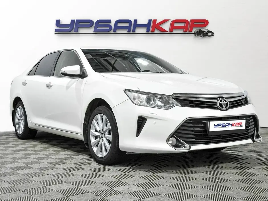 Toyota Camry, 2015 г.