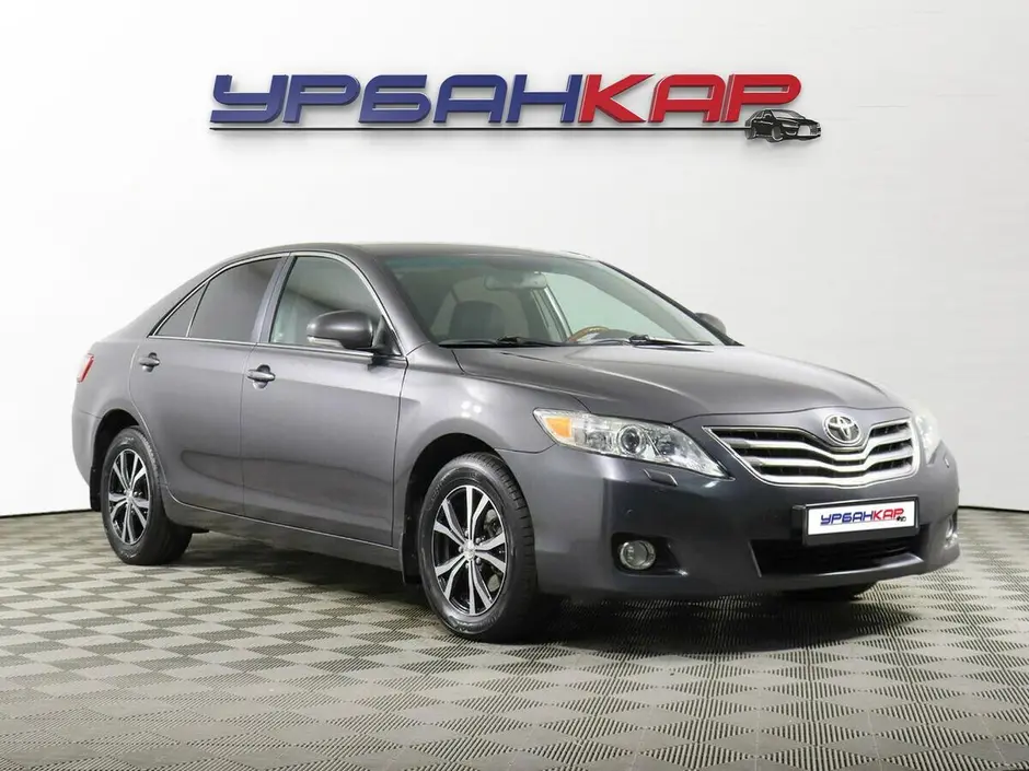 Toyota Camry, 2010 г.