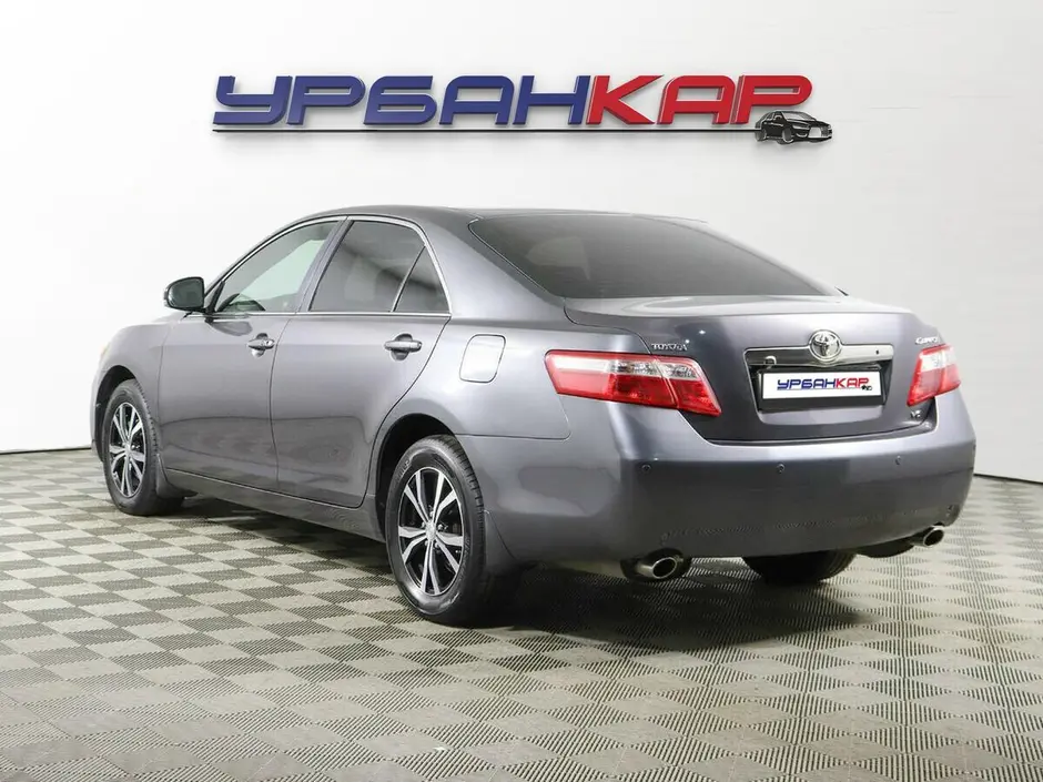 Toyota Camry, 2010 г.