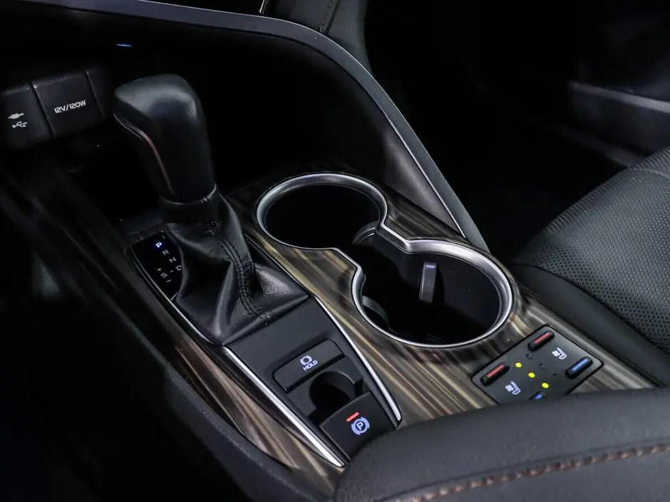 Toyota Camry, 2018 г.