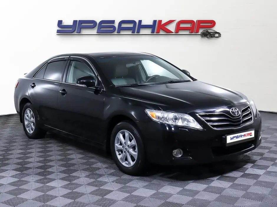 Toyota Camry, 2011 г.